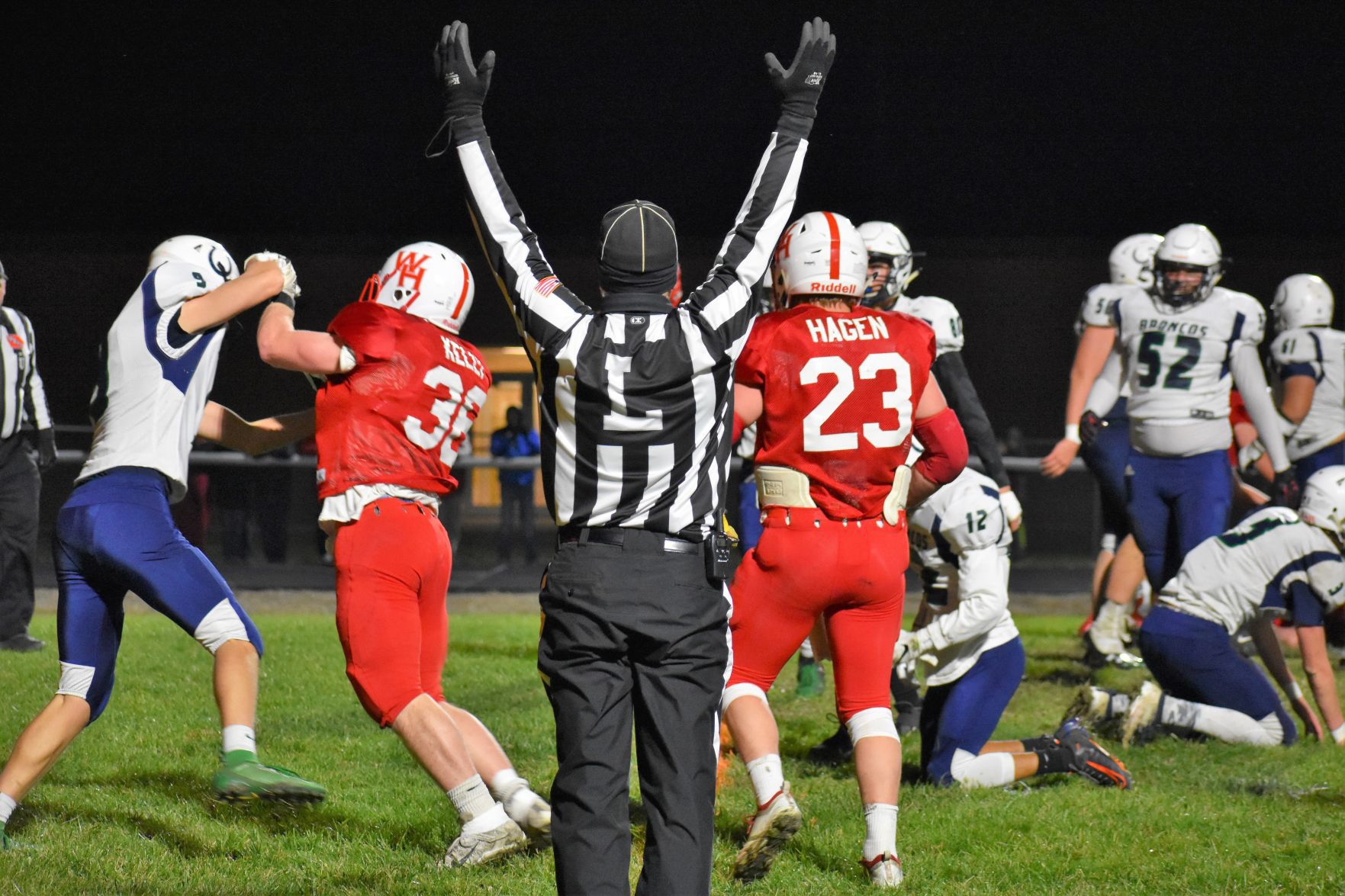 WH FB vs BK (4).JPG